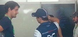 FOTO: Jogador de futebol Pato visita os boxes do GP do Brasil