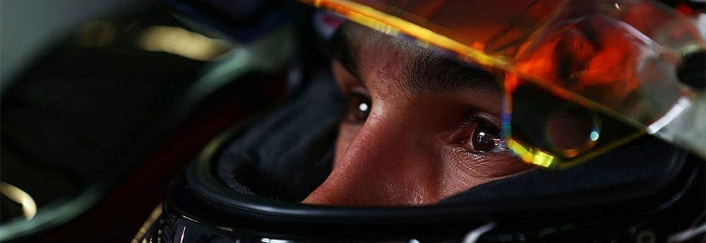 Mercedes mantém Esteban Ocon no plantel e o promove