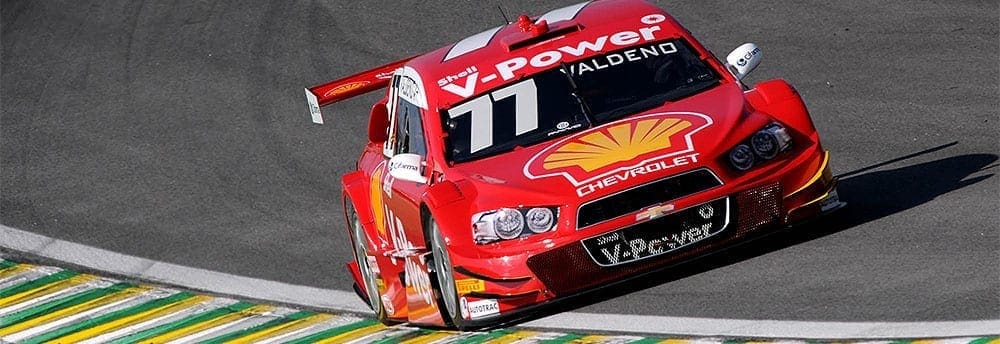 Pole de Valdeno Brito em Interlagos. Drama para líderes