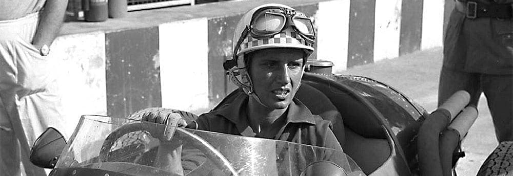 Primeira mulher a competir na Fórmula 1 morre aos 89 anos