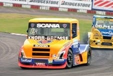 Roberval é o mais rápido no primeiro treino