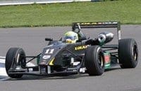 Watts deu a primeira vitória a Lola