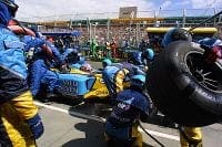 Coulthard quer a extinção dos reabastecimentos