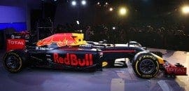 Red Bull terá igualdade de motores com a Renault