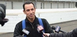 Helio Castroneves recebe homenagem em Indianapolis
