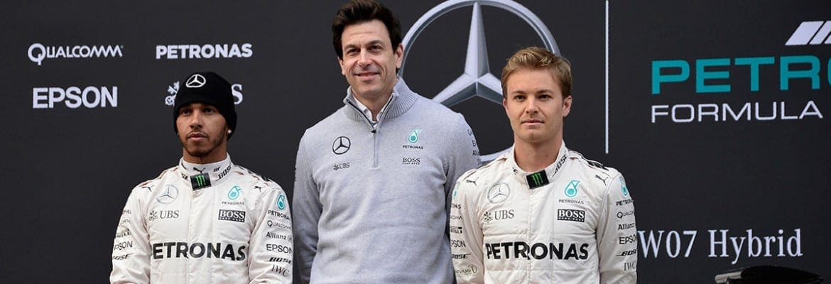 Hamiton e Rosberg farão os testes dos novos compostos Pirelli