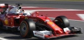 Bernie Ecclestone quer Ferrari lutando pelo título