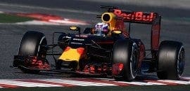 Ricciardo revela desejo de ver renovação entre Red Bull e Renault