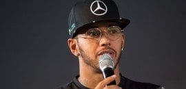 Lewis Hamilton admite que a Ferrari evoluiu muito para 2016