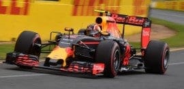 Helmut Marko: Red Bull está defendendo Daniil Kvyat