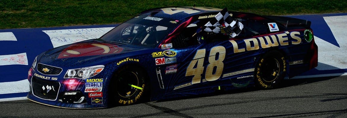 Jimmie Johnson vence na prorrogação em Fontana