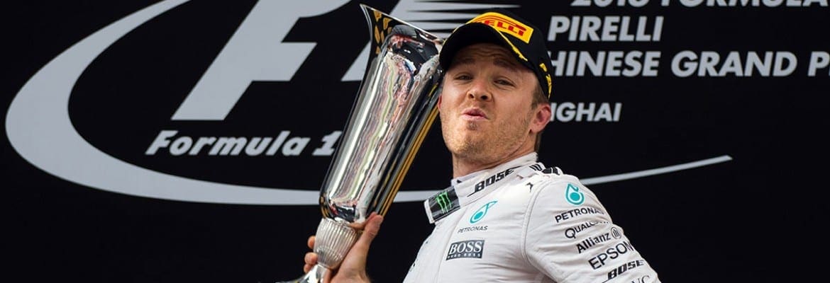 Na China, Nico Rosberg vence a terceira do ano