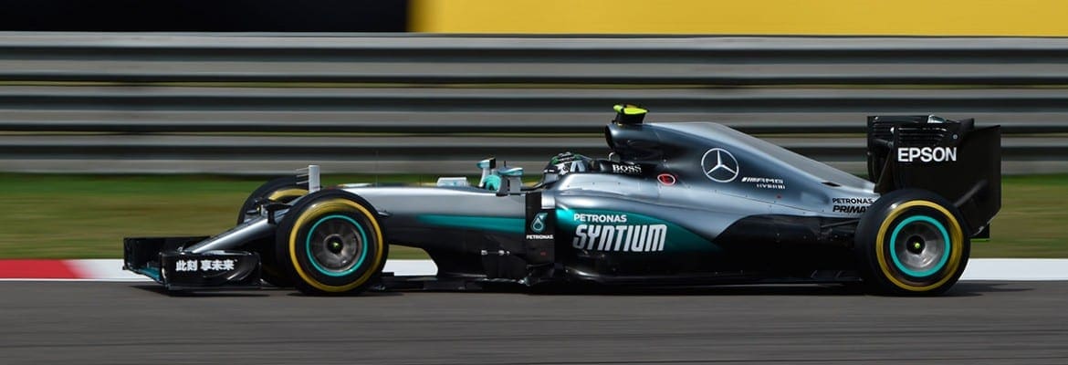 Red Bull: Mercedes tem medo do regulamento de 2017