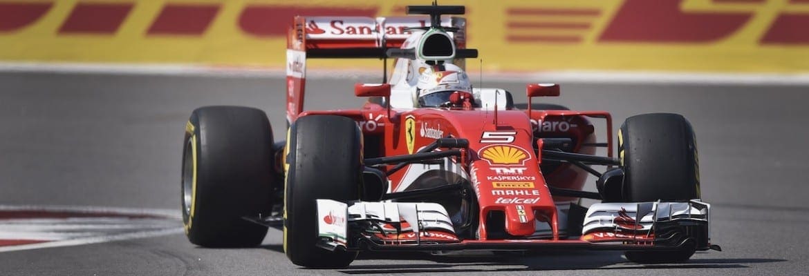 Vettel é punido com a perda de cinco posições no grid