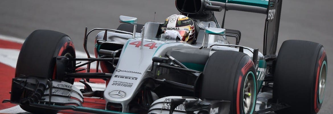 Lewis Hamilton sofre com nova falha em seu motor