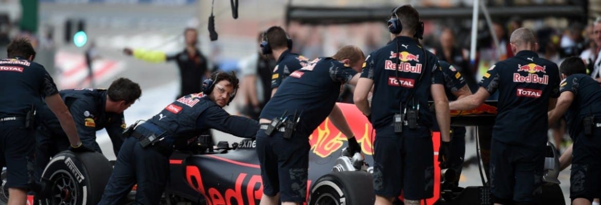 Kvyat minimiza possível ameaça de Verstappen para 2017