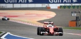 Ferrari lidera último treino livre no deserto barenita