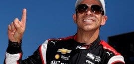 Hélio Castroneves garante a pole no retorno de Phoenix