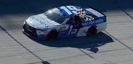 Carl Edwards vence primeira do ano em Bristol