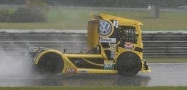 Felipe Giaffone larga na pole da F-Truck em Curitiba