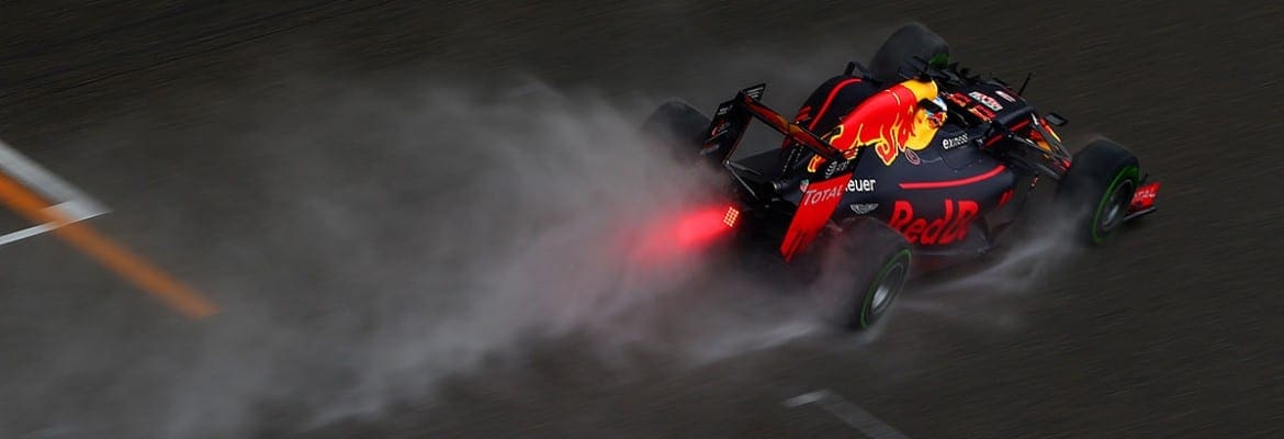 Christian Horner elogia evolução do motor Renault