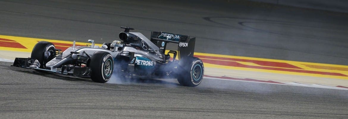 Hamilton perderá cinco posições no grid do GP da China