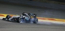Hamilton perderá cinco posições no grid do GP da China