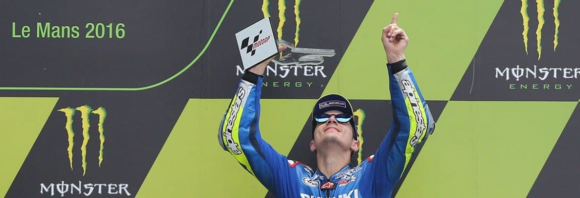 Maverick Viñales comemora seu primeiro pódio na MotoGP