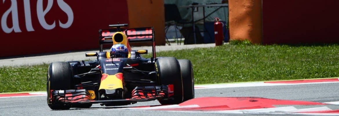 Daniel Ricciardo espera receber motor atualizado em Mônaco