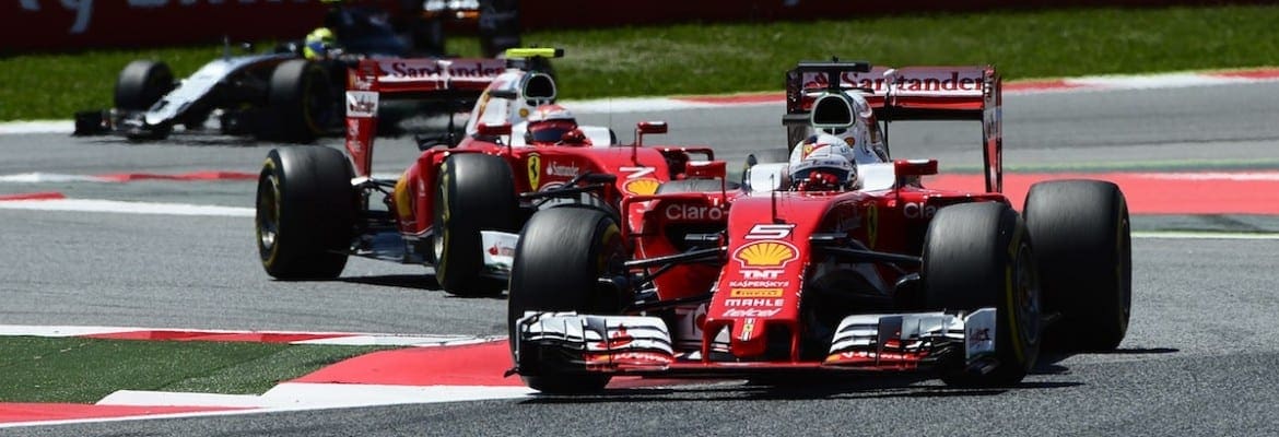 Vettel defende a permanência de Raikkonen na Ferrari