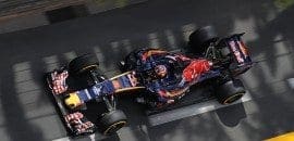 Comissários aceitam explicações e Kvyat escapa de punição
