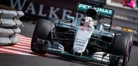 Hamilton supera Rosberg e lidera primeira sessão em Mônaco