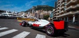 Haas admite que deveria ter comprado equipe ao invés de montar nova estrutura