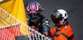 Verstappen lamenta acidente ainda no início da sessão