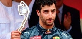 Daniel Ricciardo critica Red Bull por erro nos boxes