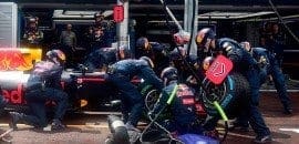 Red Bull pede desculpas a Ricciardo por erro nos boxes
