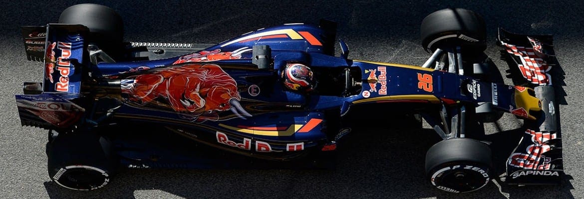 Kvyat pontua e ajuda Toro Rosso a ultrapassar Haas