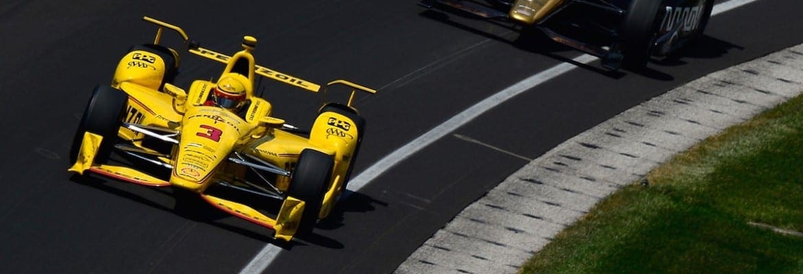 Helio Castroneves sobe para 3º na classificação da Indy