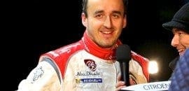 VÍDEO: Kubica volta a pilotar um F1 depois de longos seis anos