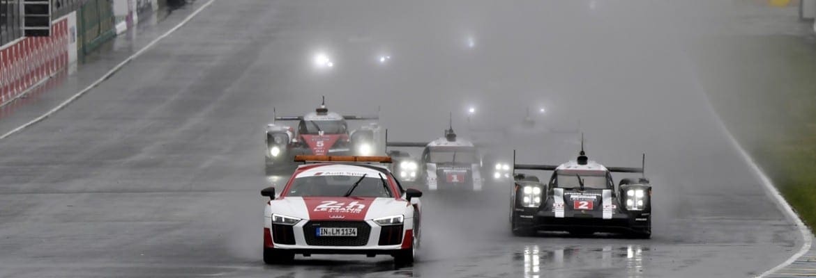 24 Horas de Le Mans começa com chuva e carro de segurança