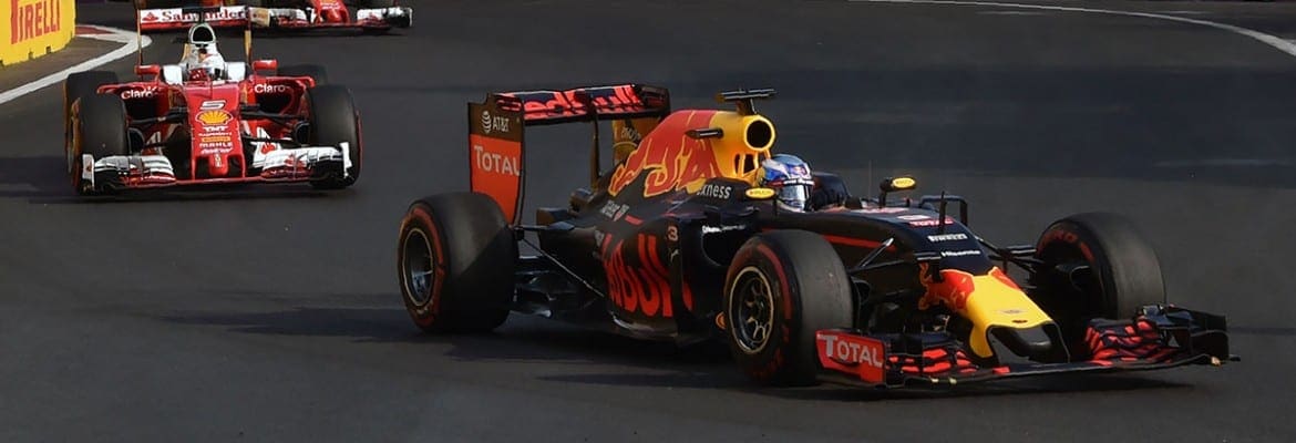 Pilotos da Red Bull sofreram com a degradação dos pneus