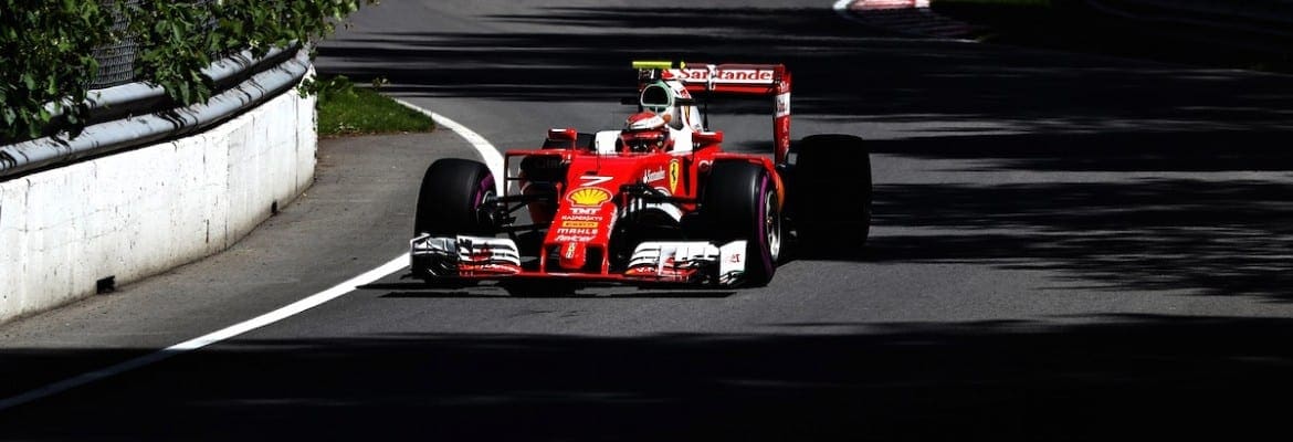 Kimi Raikkonen sofre com dirigibilidade do seu carro