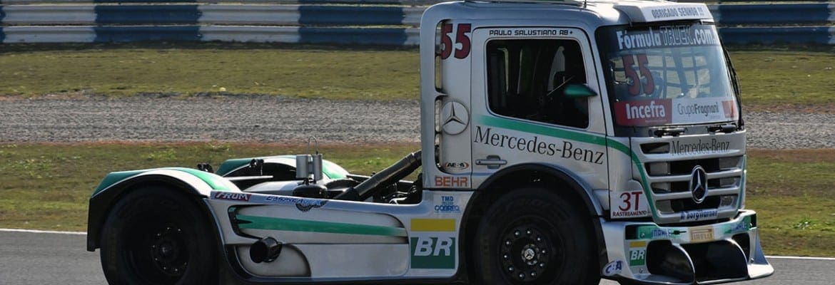 Salustiano de novo na frente da F-Truck em Goiânia