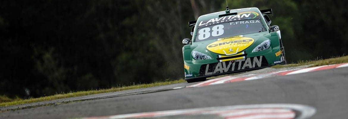 Fraga acerta volta perfeita e sai na pole em Santa Cruz do Sul