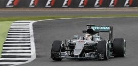 Hamilton é o mais rápido na primeira sessão de treinos em Silverstone