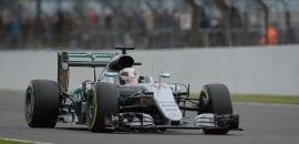 Hamilton fica à frente de Rosberg no primeiro treino na Hungria