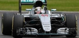Pole, Hamilton revela “muita pressão” na última volta