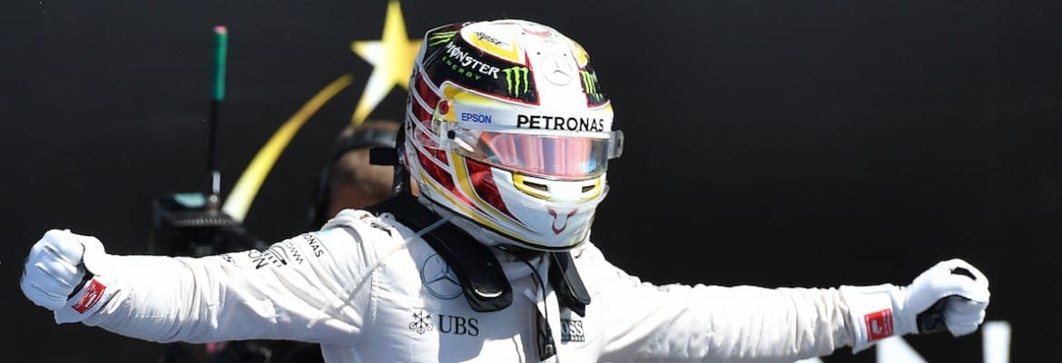 Hamilton mantém a hegemonia, vence tranquilo e se aproxima de Rosberg