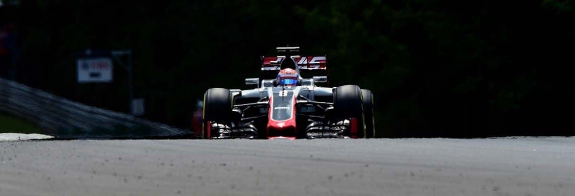 GP do Brasil: Grosjean bate em volta de instalação; Massa e Nasr sobem uma posição