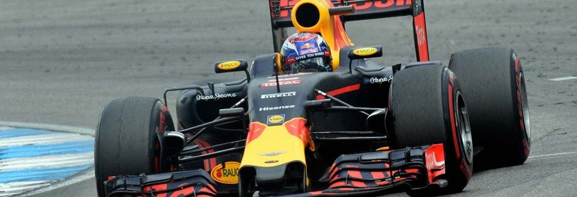 Verstappen revela que deixou Ricciardo ultrapassá-lo